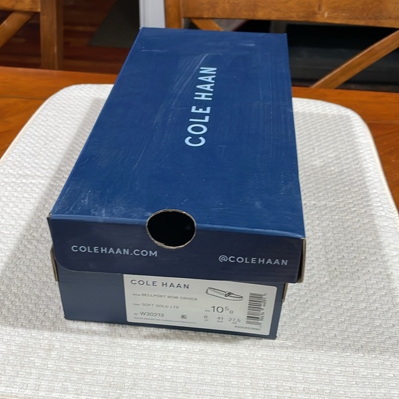 Cole Haan Bellport Bow Driver - Picture 6 of 6